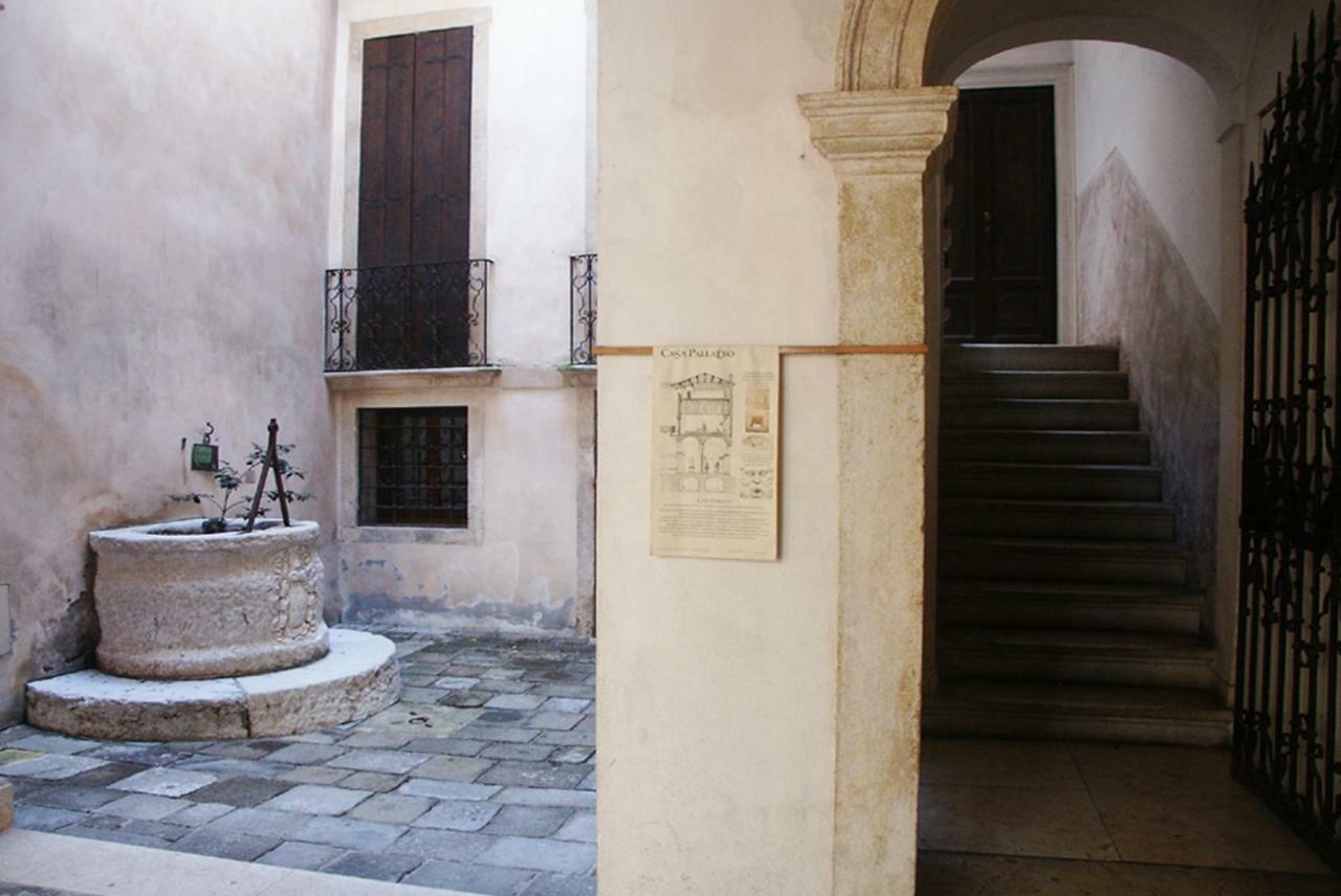 Apartamento In Casa Cogollo *